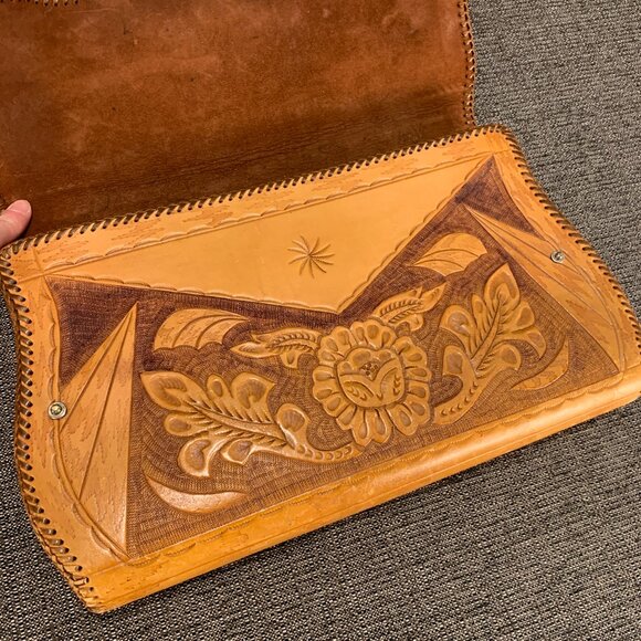 Vintage Hand Tooled Leather Noami Purse - floral large case handmade handbag - Picture 7 of 16